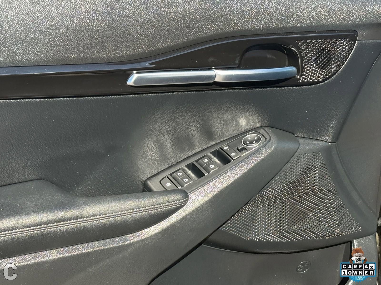 Used 2025 Kia Seltos S FWD image 16