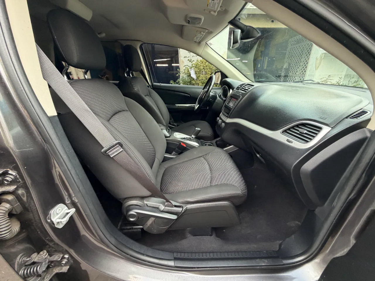 Used 2019 Dodge Journey SE w/ Connectivity Group FWD image 33