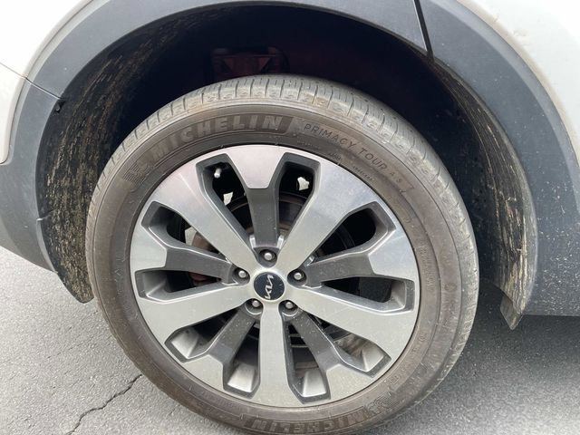 Used 2022 Kia Telluride EX w/ EX Premium Package image 8