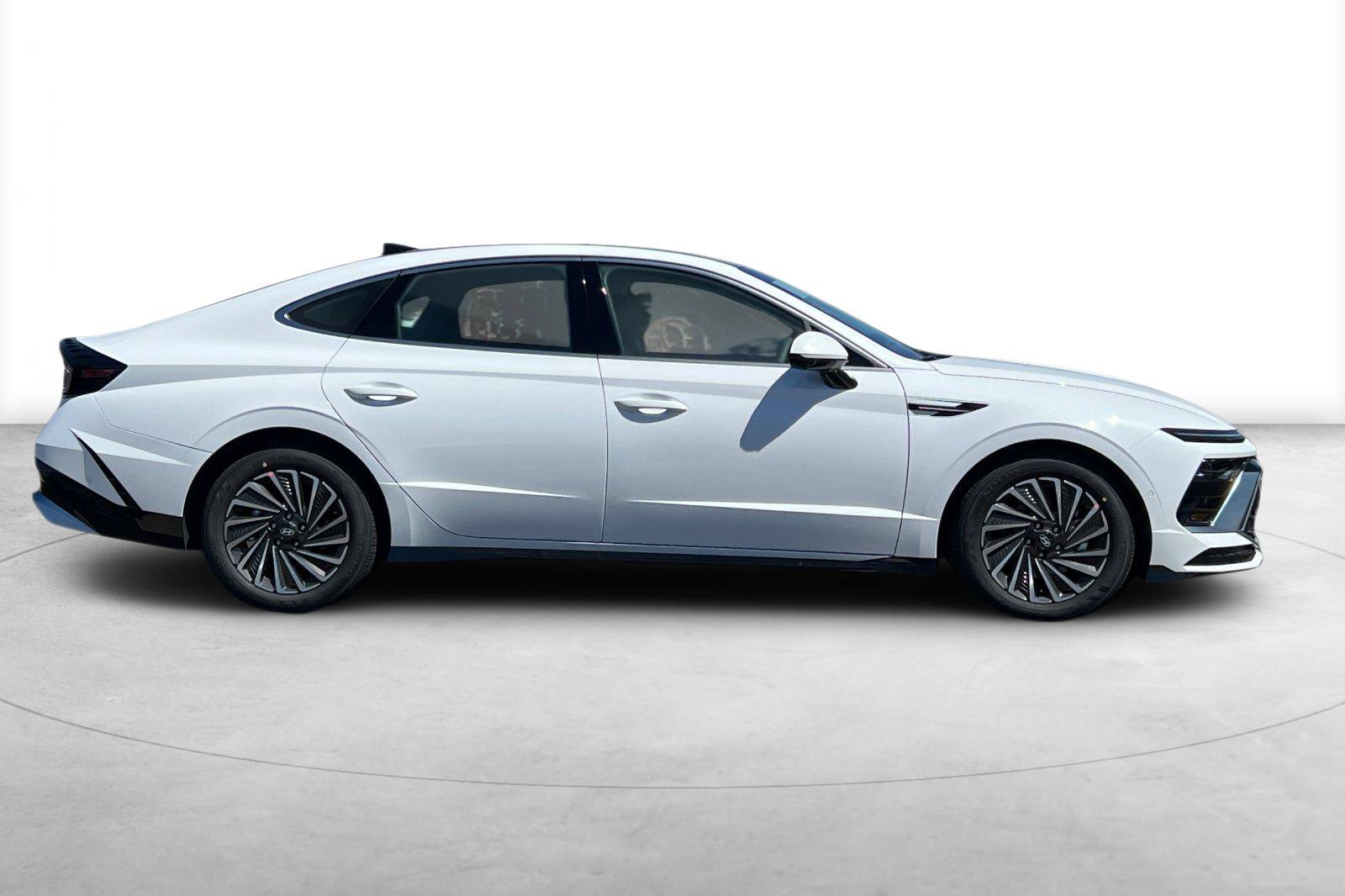 New 2026 Hyundai Sonata Limited FWD image 7