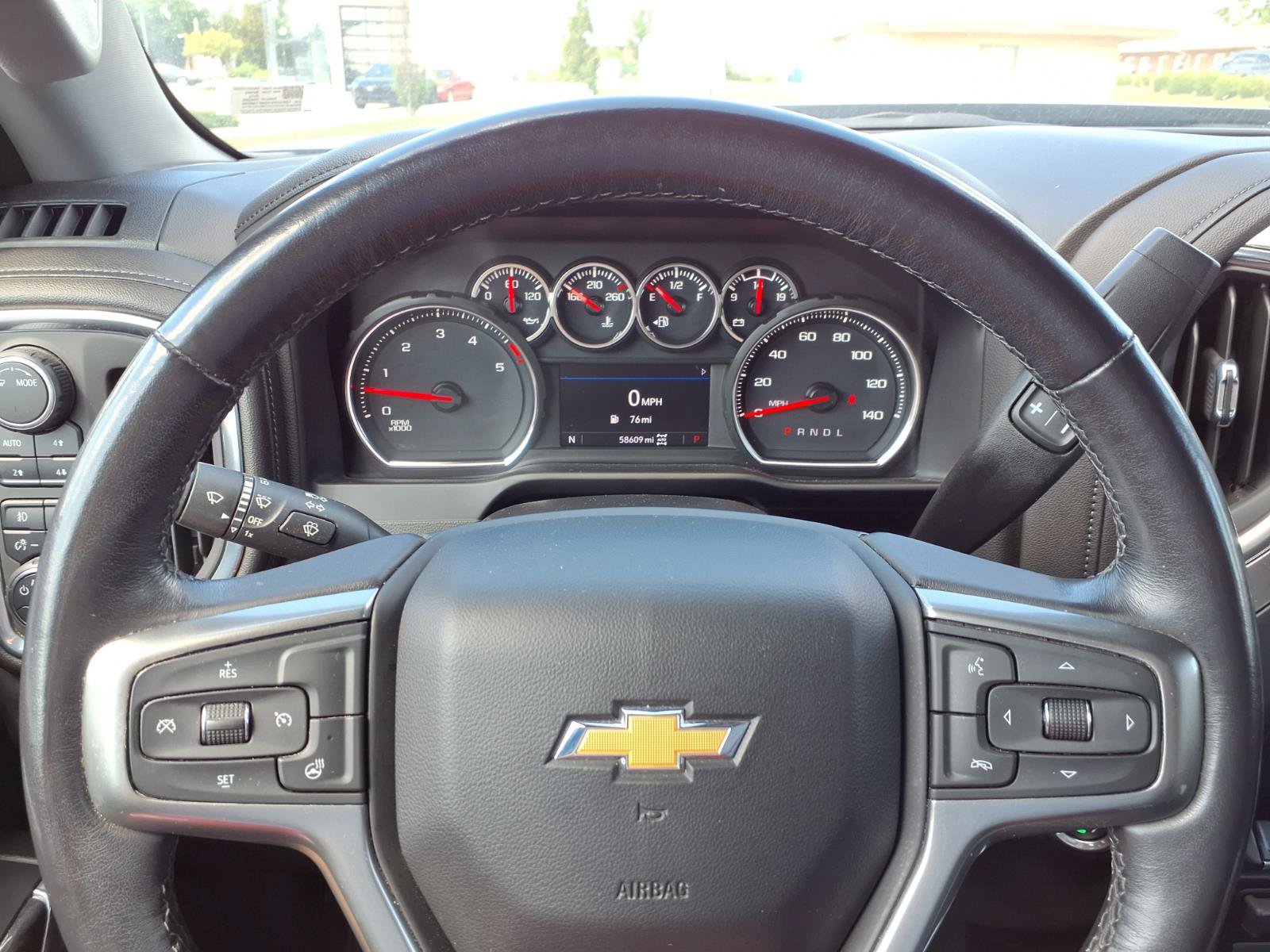 Used 2022 Chevrolet Silverado 2500 LTZ w/ LTZ Convenience Package AWD/4WD image 13
