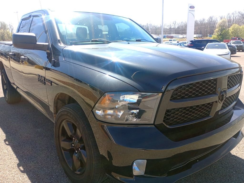 Used 2015 RAM 1500 Express w/ Black Ram 1500 Express Group image 3