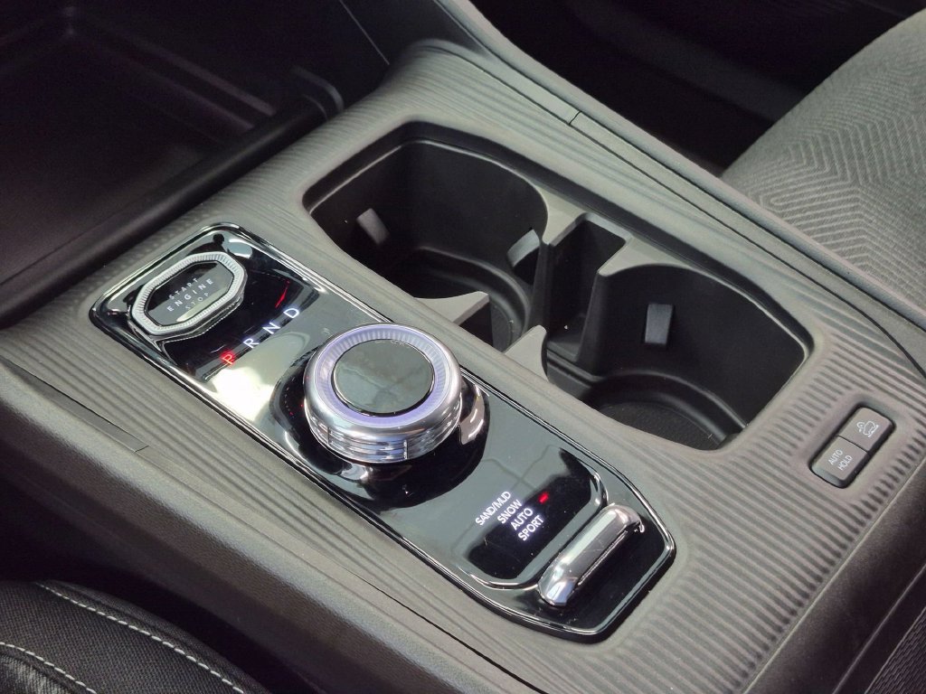 New 2026 Jeep Cherokee Laredo AWD/4WD image 10
