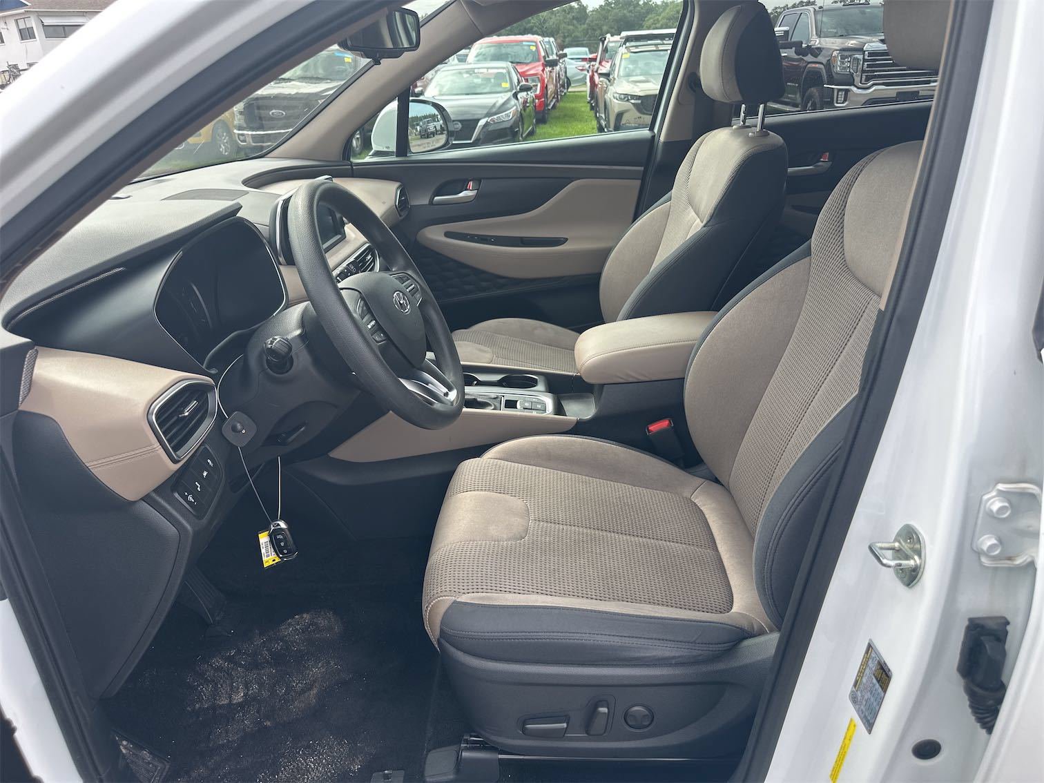 Used 2020 Hyundai Santa Fe SEL FWD image 7