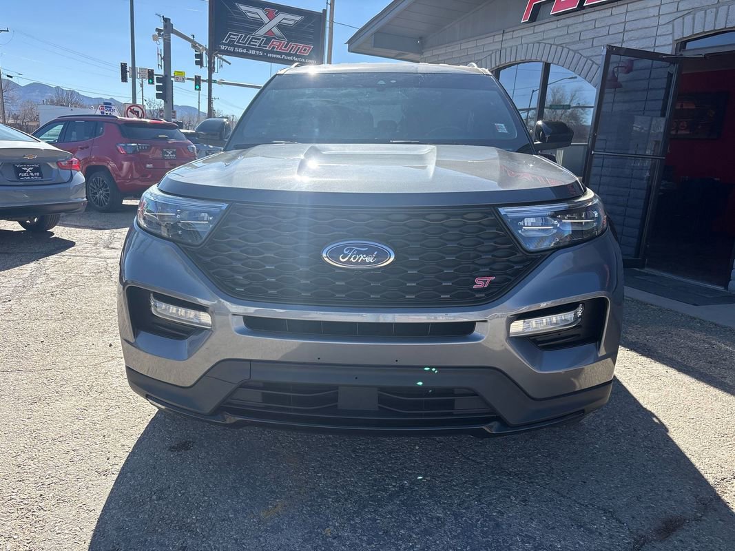 Used 2022 Ford Explorer ST w/ ST Street Pack image 8