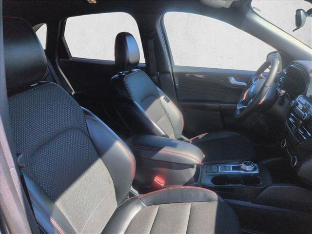 Used 2025 Ford Escape ST-Line AWD/4WD image 21