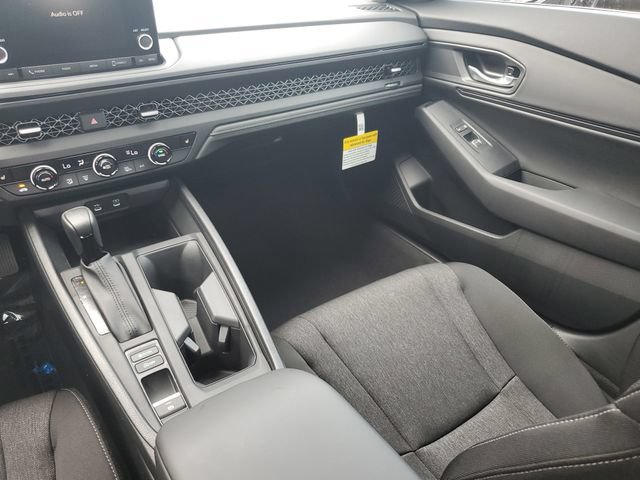 Certified 2025 Honda Accord SE image 33
