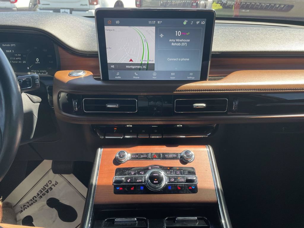 Used 2021 Lincoln Aviator Reserve w/ Equipment Group 201A AWD/4WD image 22