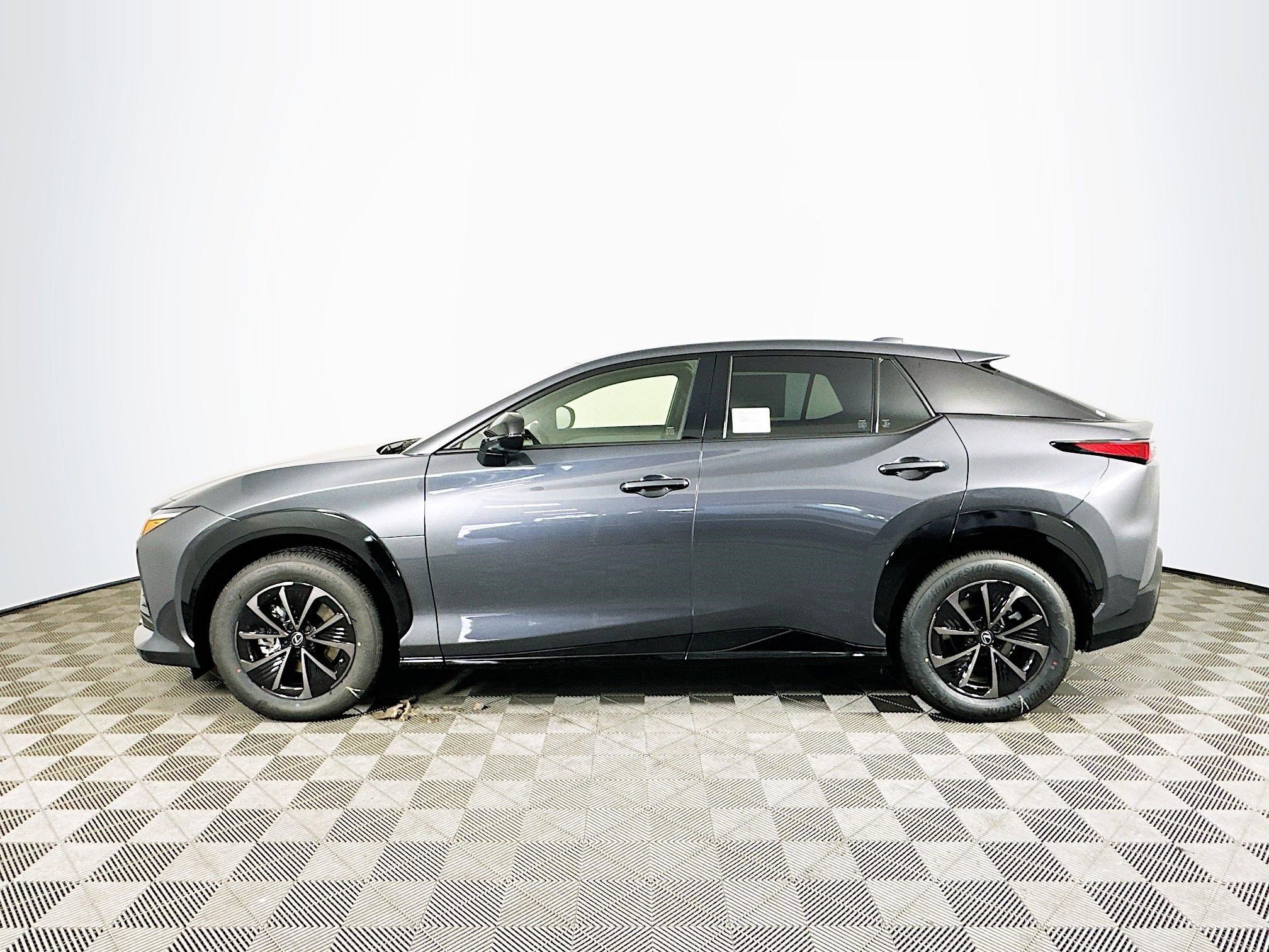 New 2026 Lexus RZ 350e 2WD image 4