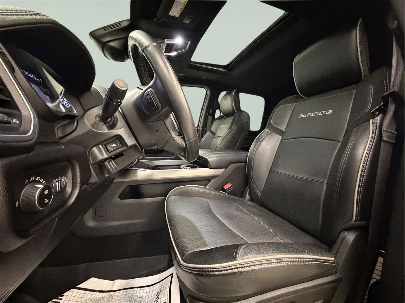 Used 2020 RAM 3500 Laramie image 23