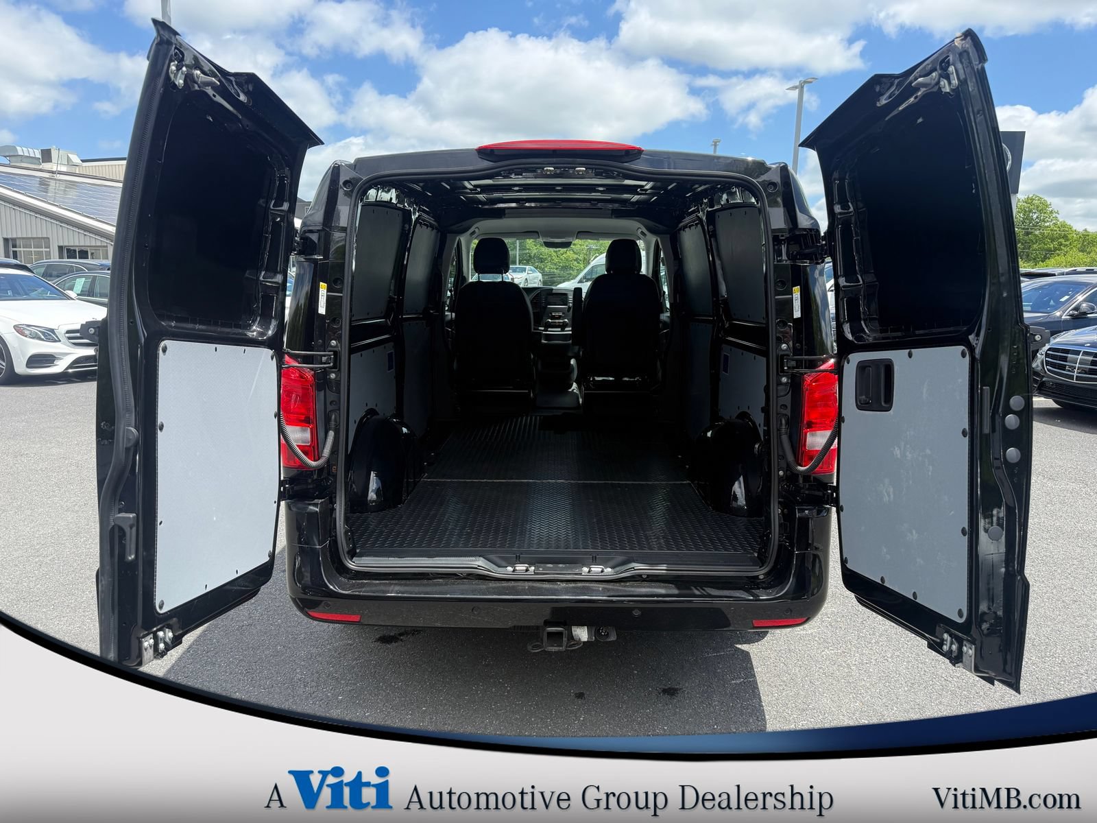 Used 2022 Mercedes-Benz Metris image 21