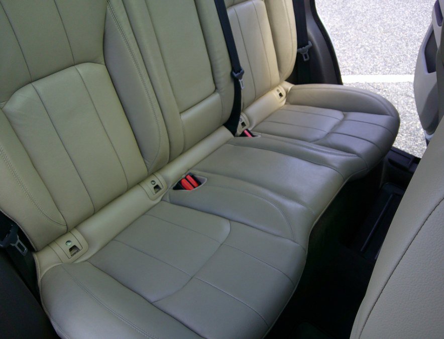 Used 2018 Land Rover Range Rover Evoque SE Premium image 53