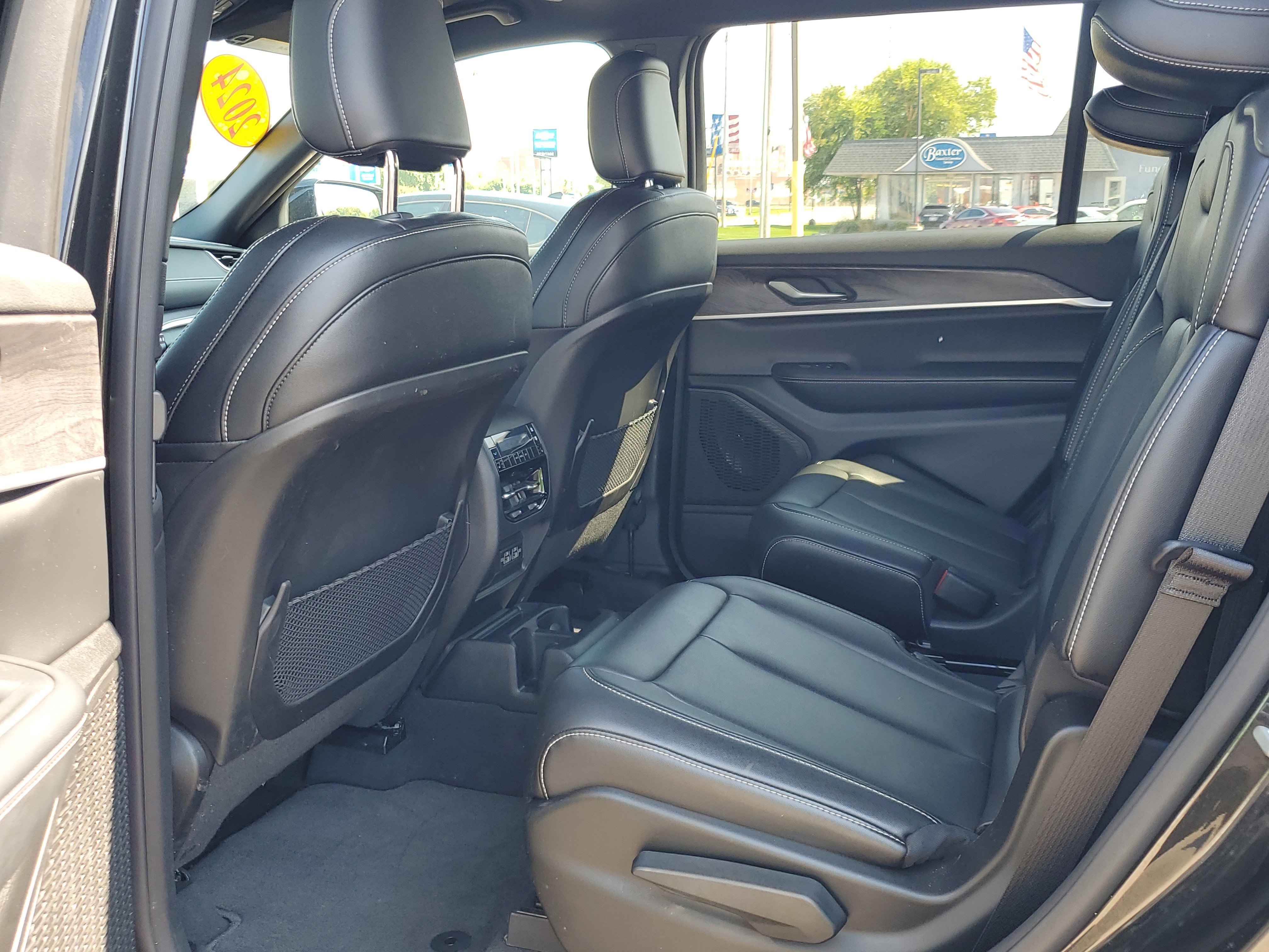 Used 2024 Jeep Grand Cherokee L Limited image 22