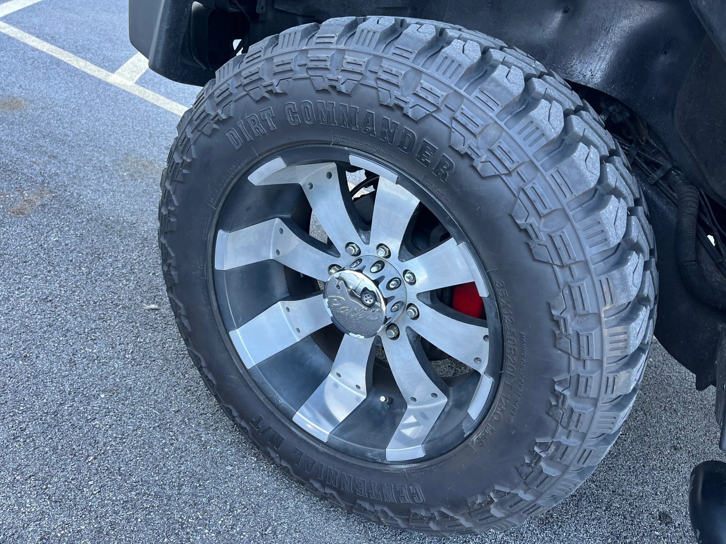 Used 2005 HUMMER H2 SUT w/ Preferred Equipment Group image 25