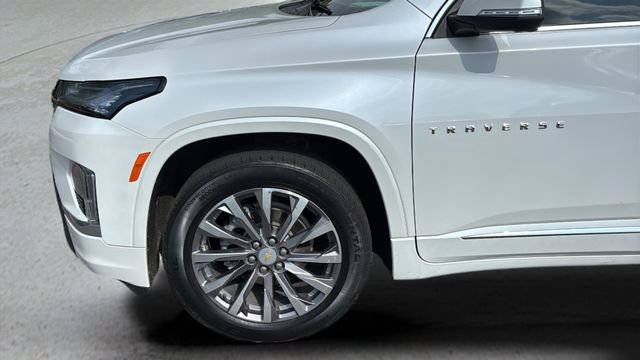 Used 2022 Chevrolet Traverse Premier FWD image 31