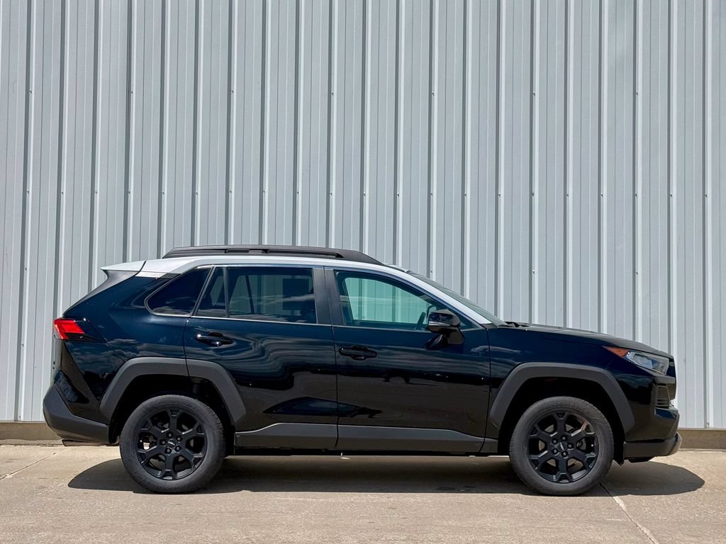 Used 2020 Toyota RAV4 TRD Off-Road w/ TRD Off-Road Weather Package AWD/4WD image 7