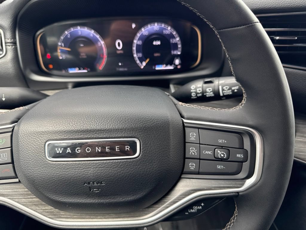 Used 2024 Jeep Wagoneer Series II w/ Flexible Seating Group AWD/4WD image 28