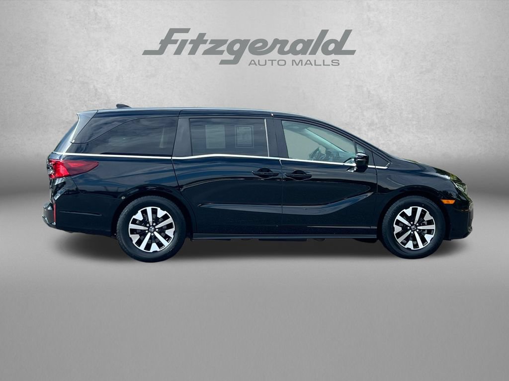 Used 2025 Honda Odyssey EX-L image 3