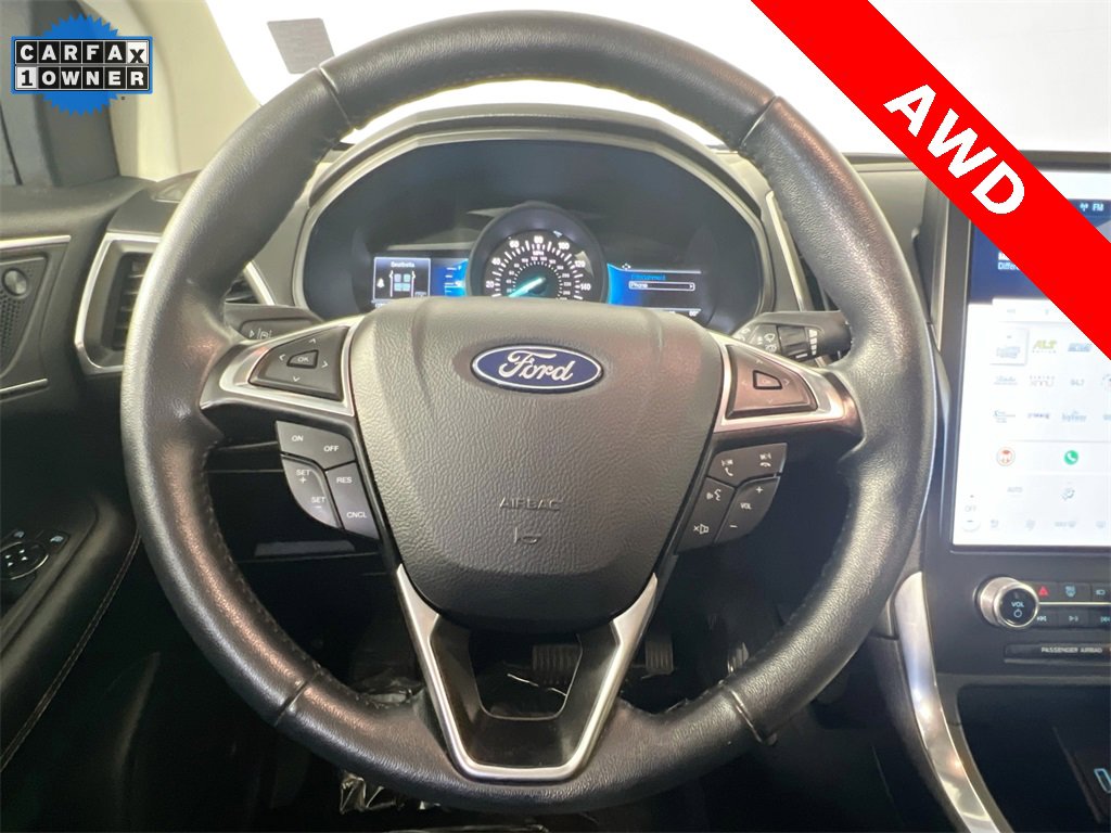Used 2024 Ford Edge Titanium image 11