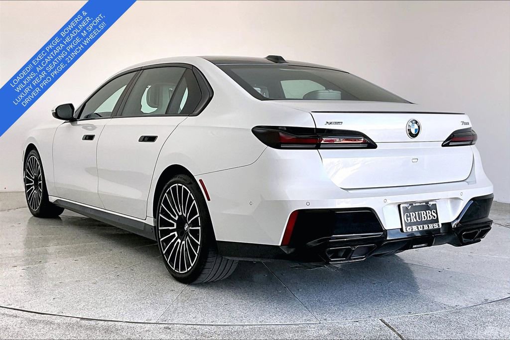 Used 2025 BMW 760i xDrive AWD/4WD image 15