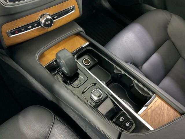 Certified 2023 Volvo XC90 B6 Plus w/ Protection Package Premier image 15