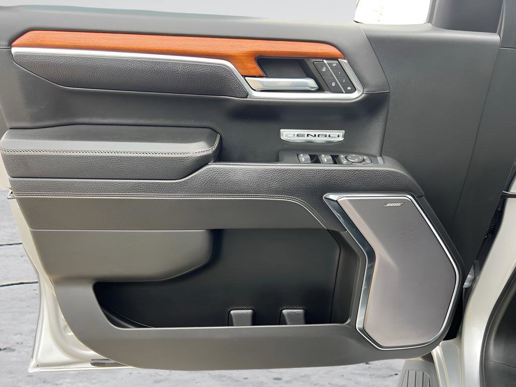 Used 2022 GMC Sierra 1500 Denali image 37