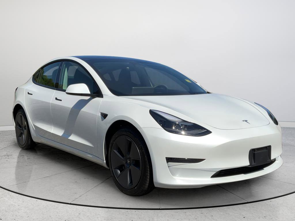 Used 2023 Tesla Model 3 Standard Range RWD image 1