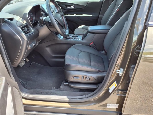 Used 2023 Chevrolet Equinox RS image 11