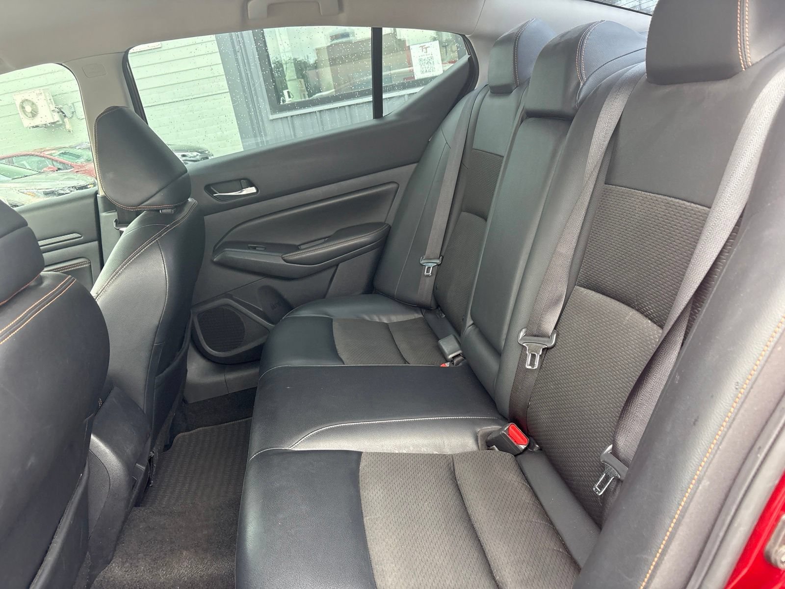 Used 2019 Nissan Altima 2.5 SR FWD image 12