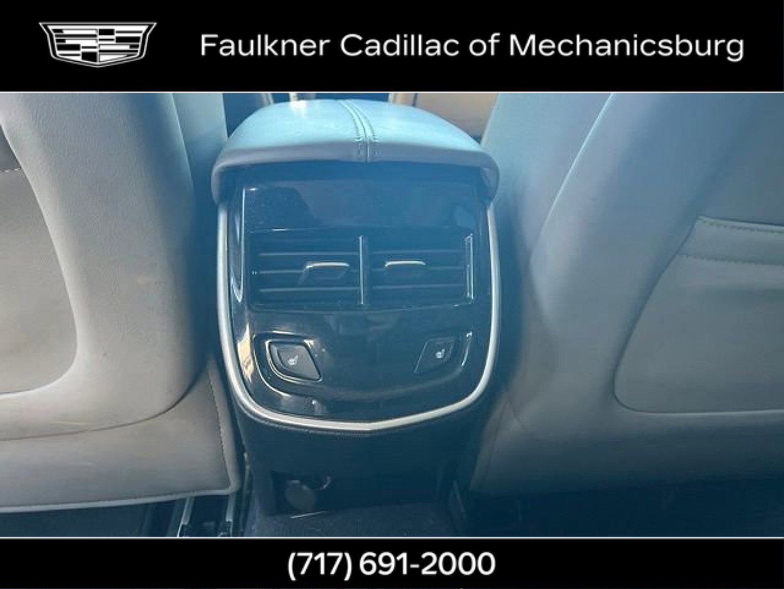 Used 2017 Cadillac XTS Luxury FWD image 16