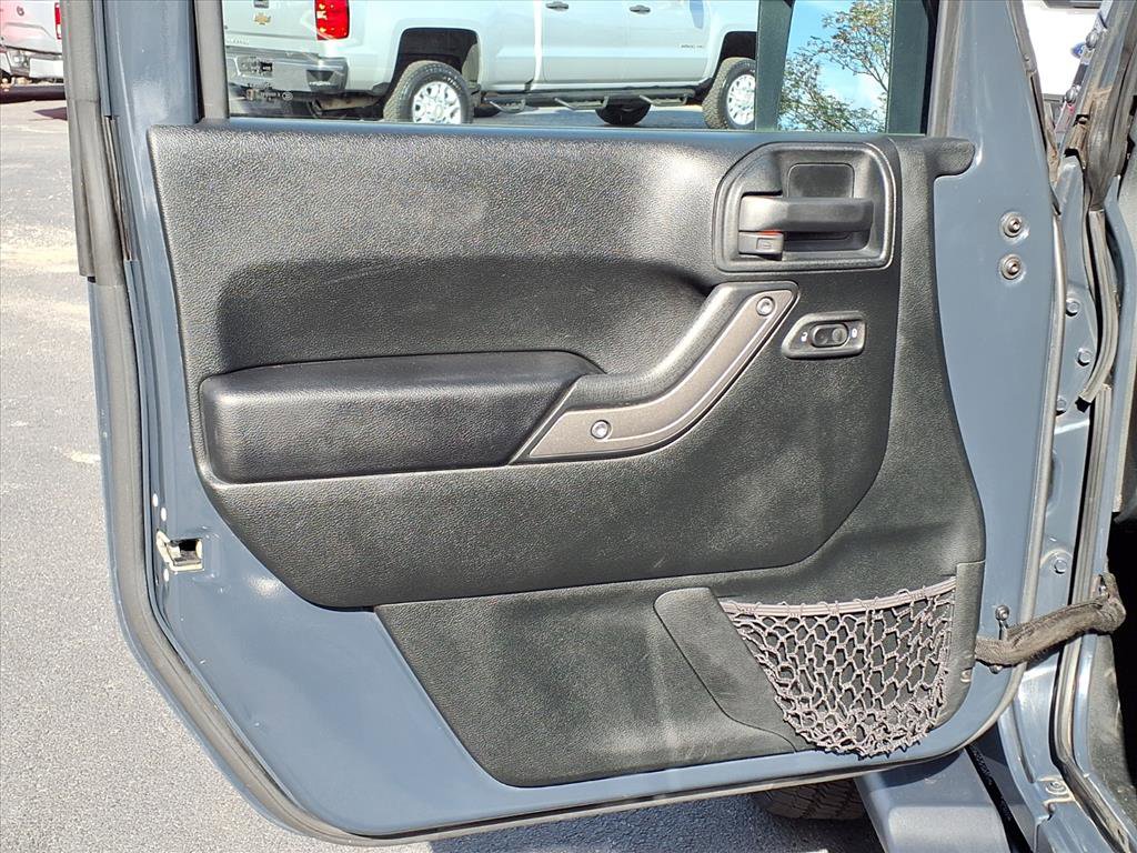 Used 2018 Jeep Wrangler Unlimited Sport S image 12