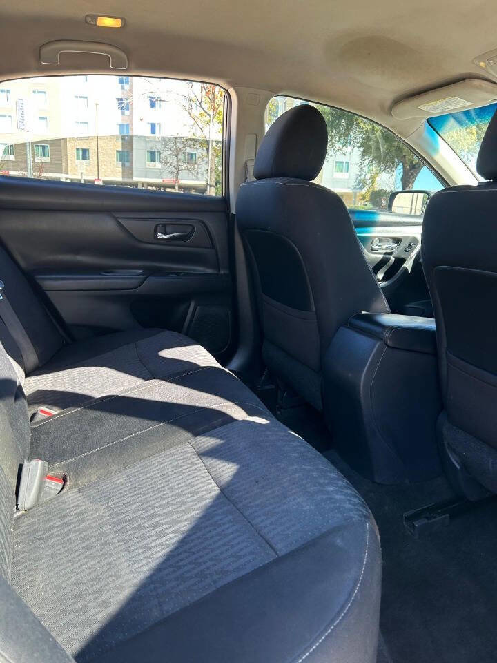 Used 2018 Nissan Altima 2.5 S w/ S Convenience Package image 37