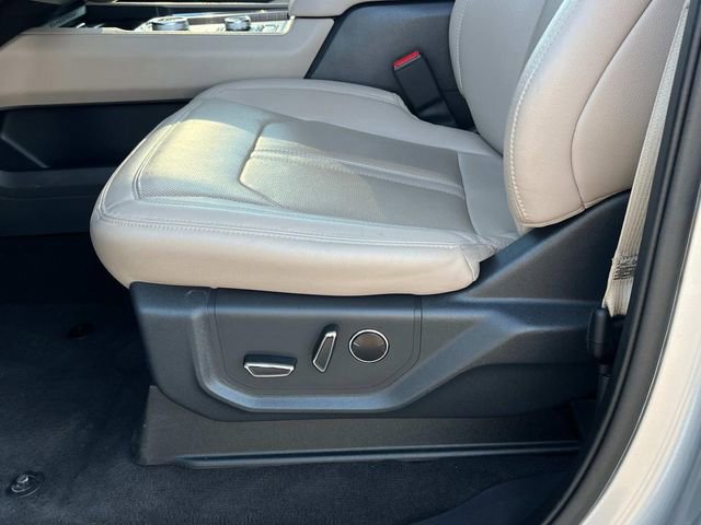 Used 2024 Ford Expedition Max Limited image 32