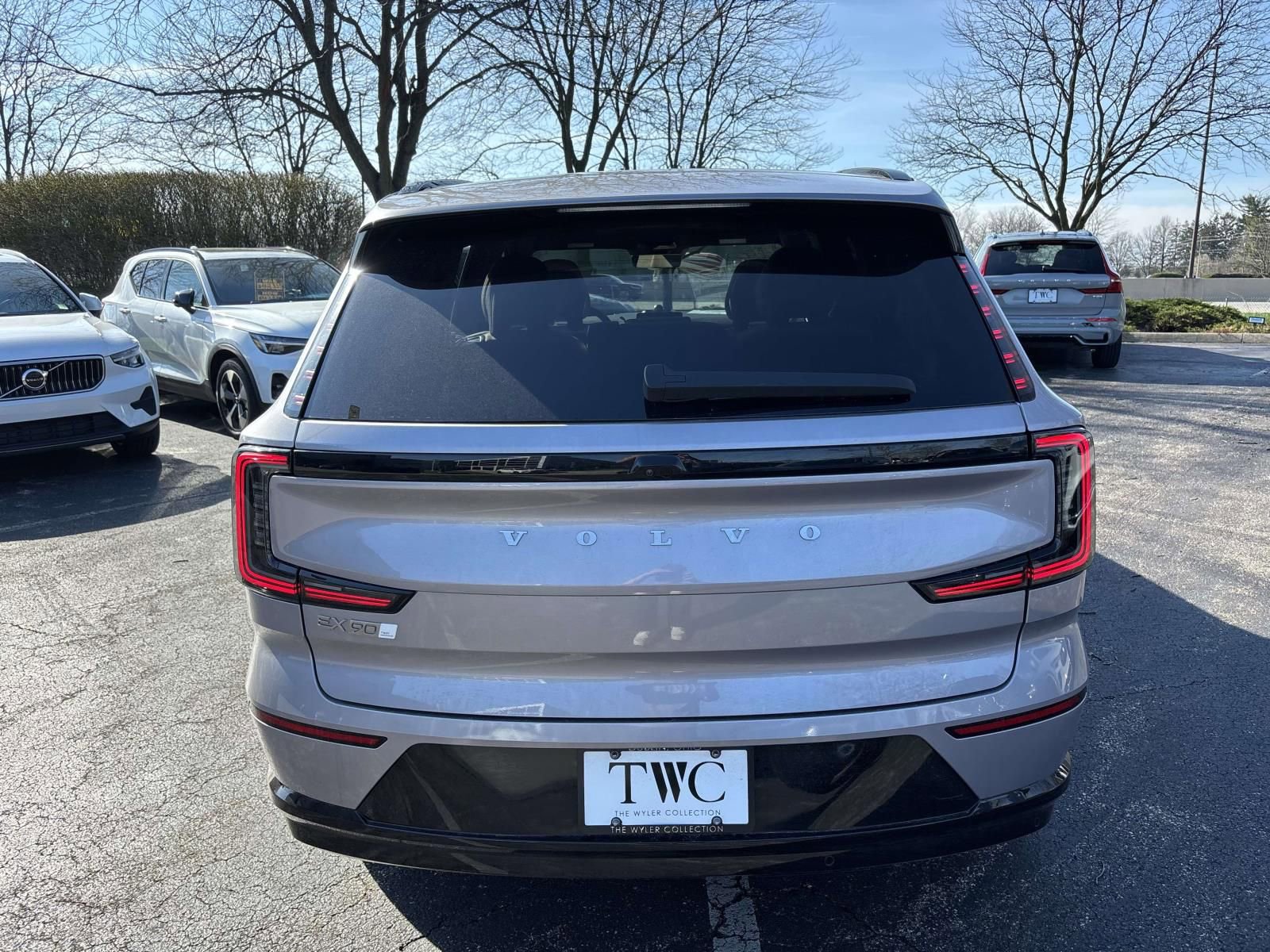 New 2026 Volvo EX90 Ultra AWD/4WD image 6