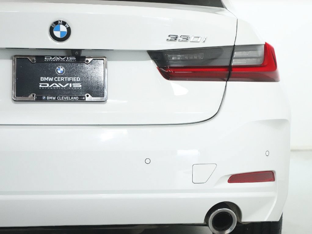 Used 2023 BMW 330i xDrive Sedan w/ Premium Package AWD/4WD image 44