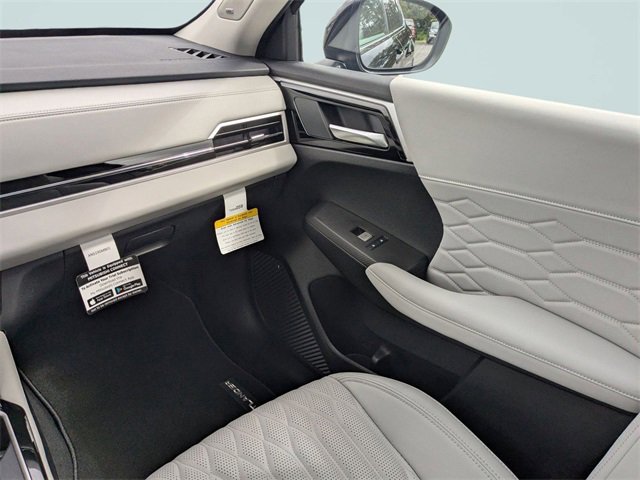New 2025 Mitsubishi Outlander SEL image 15