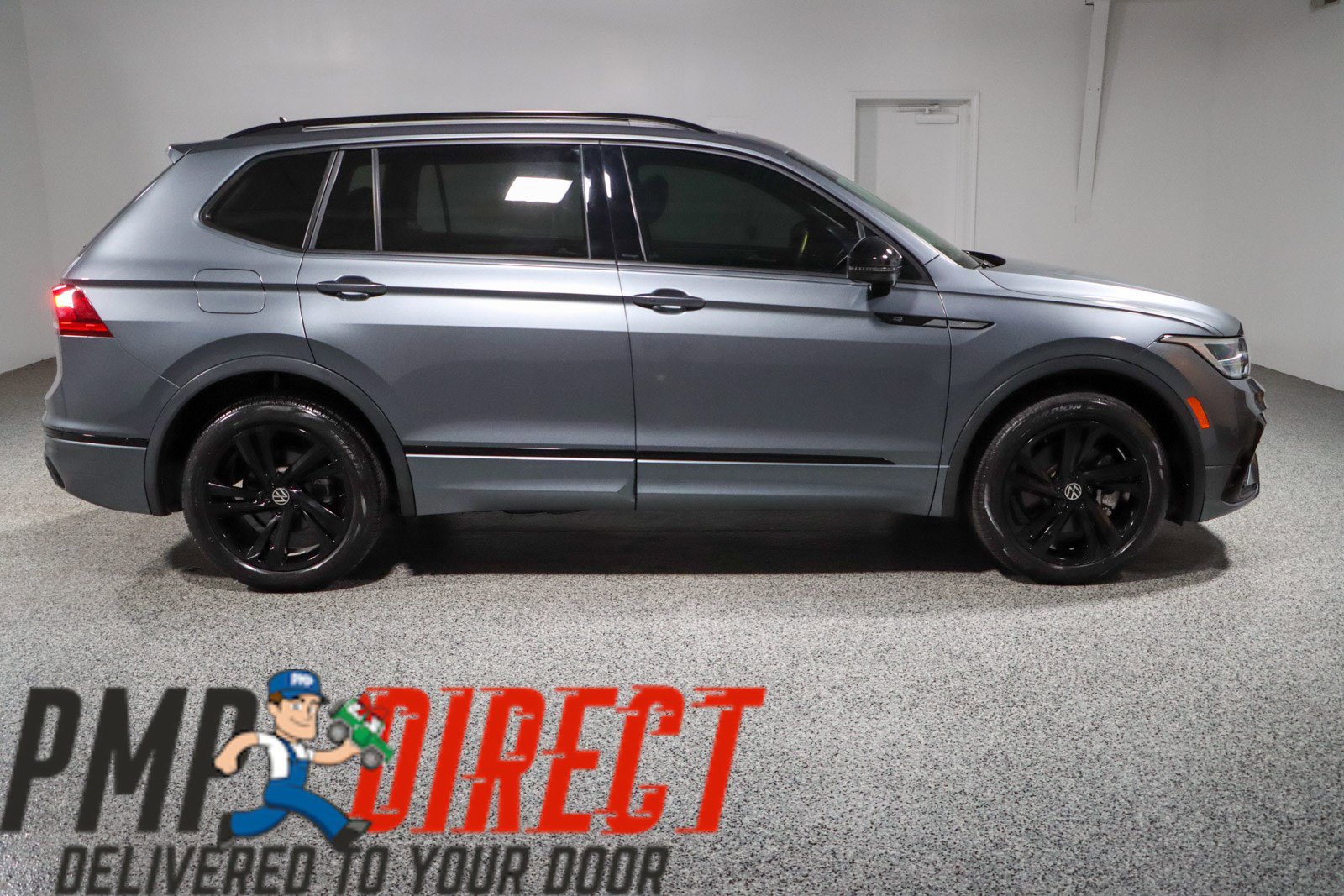 Used 2023 Volkswagen Tiguan SE R-Line FWD image 6