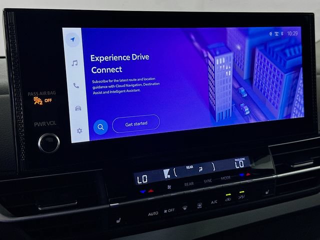 Certified 2025 Toyota Sienna XLE FWD image 17