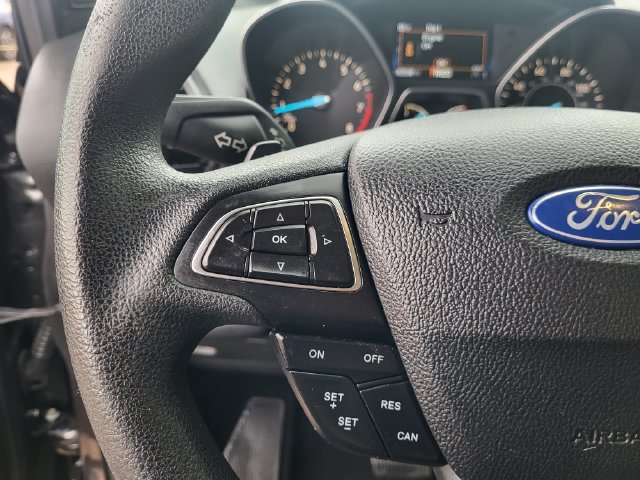 Used 2017 Ford Escape SE w/ Equipment Group 201A AWD/4WD image 16
