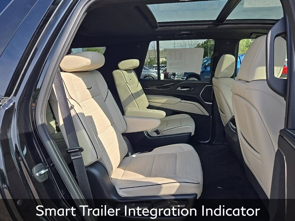 Used 2022 Cadillac Escalade Sport w/ Touring Package AWD/4WD image 15