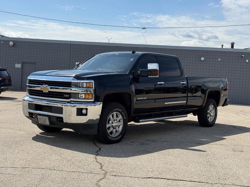 Used 2015 Chevrolet Silverado 3500 LTZ w/ Duramax Plus Package AWD/4WD image 9