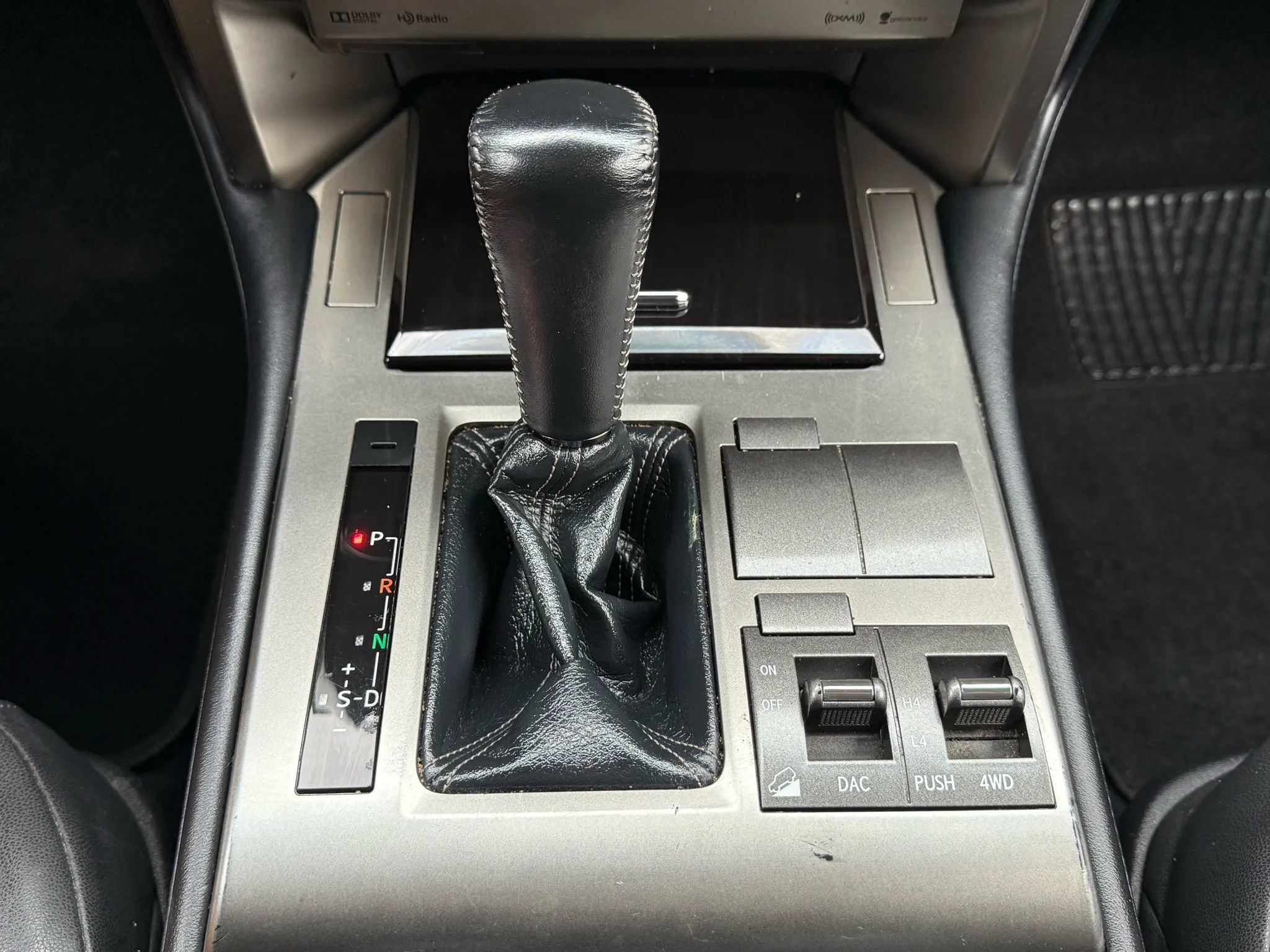 Used 2015 Lexus GX 460 image 24