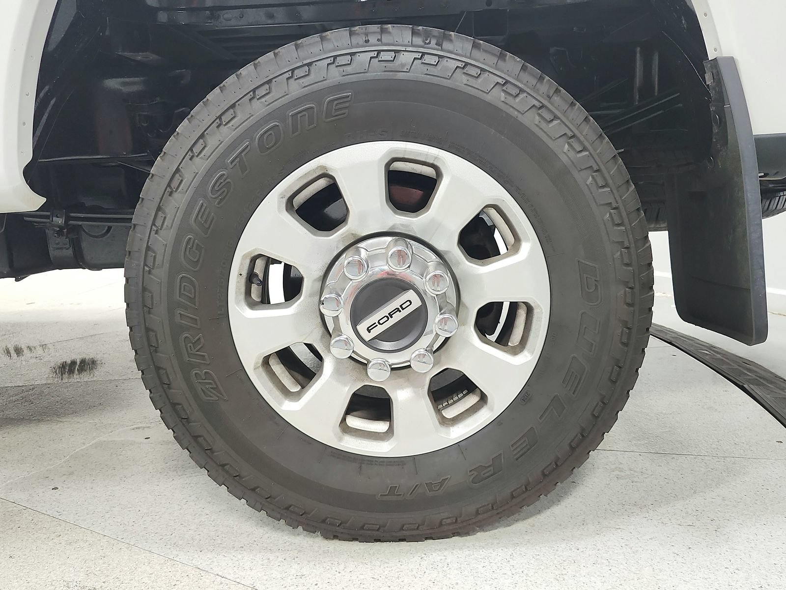Used 2023 Ford F250 XLT AWD/4WD image 13