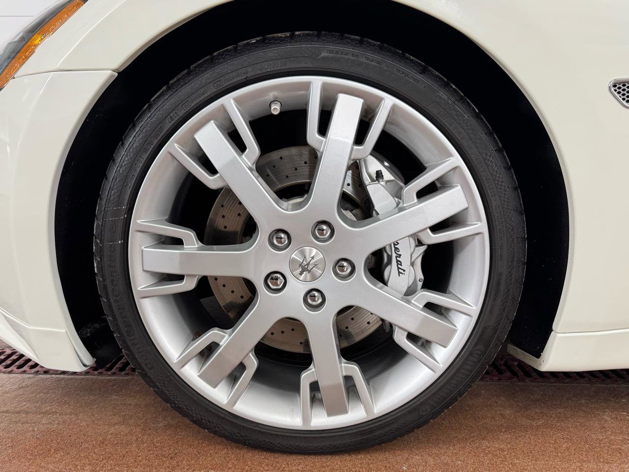 Used 2012 Maserati GranTurismo S image 8