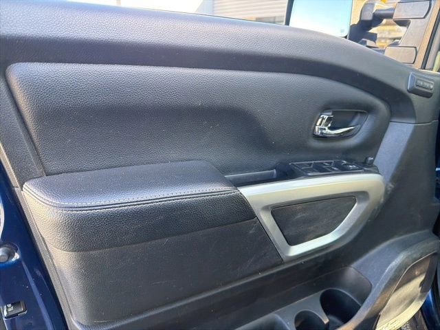 Used 2017 Nissan Titan PRO-4X w/ Pro-4x Convenience Package image 21