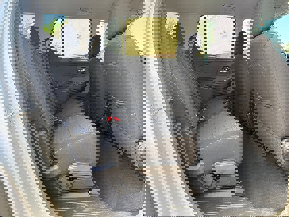 Used 2021 Chevrolet Traverse LS w/ LPO, Floor Liner Package image 17