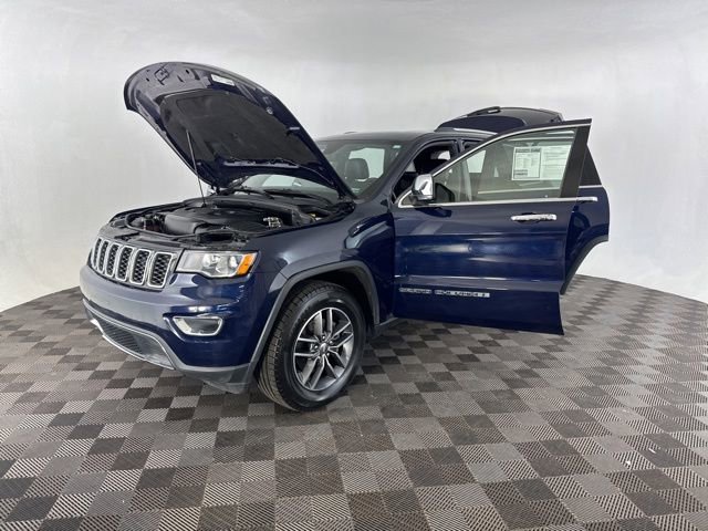 Used 2017 Jeep Grand Cherokee Limited AWD/4WD image 10