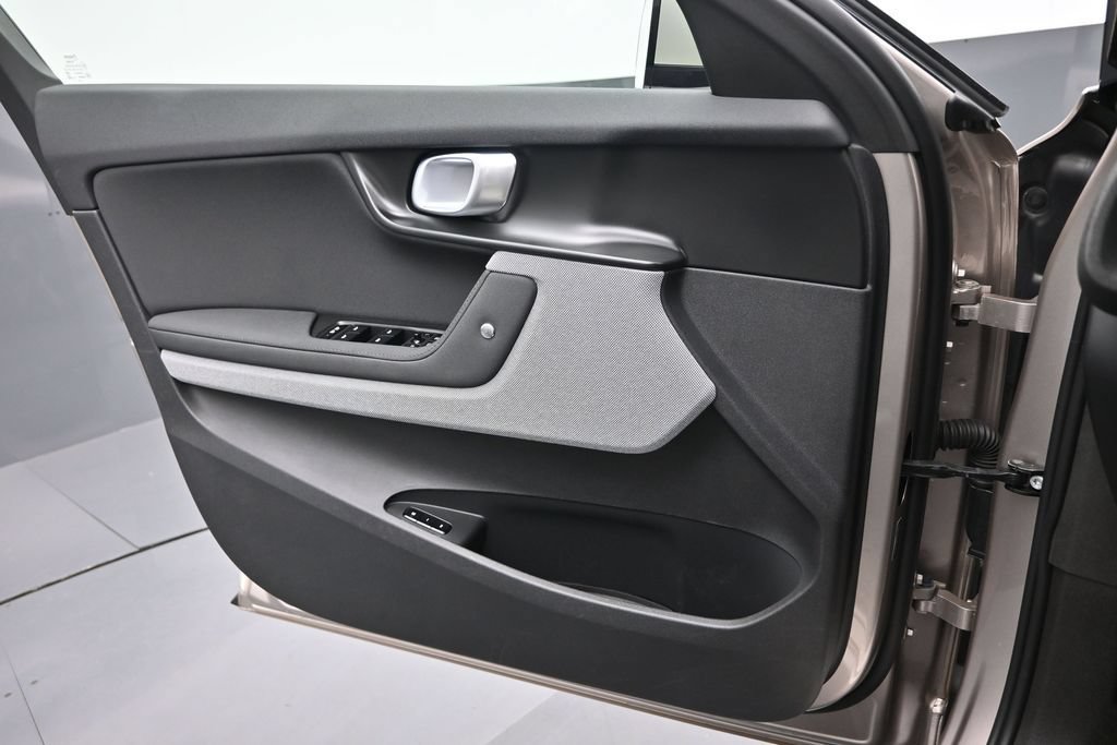 Used 2023 Polestar Polestar 2 w/ Pilot Pack AWD/4WD image 6