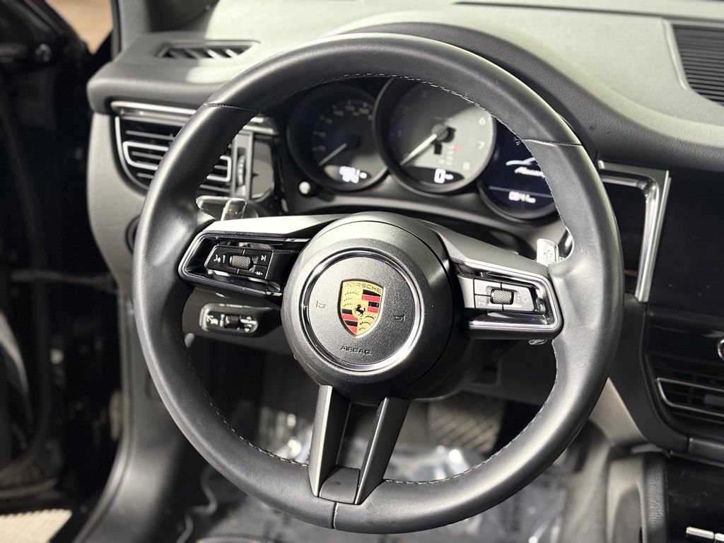 Used 2023 Porsche Macan S AWD/4WD image 12