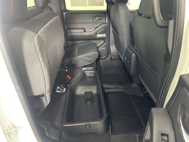 Used 2022 Nissan Frontier PRO-4X w/ Technology Package image 19